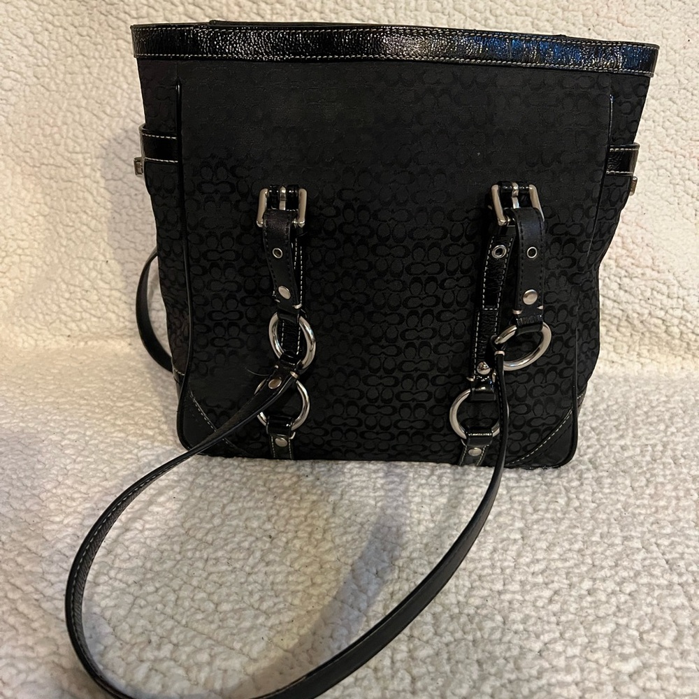 Vintage Coach Black Signature Gallery bag in excellent condition.